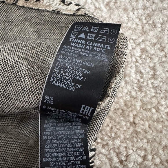 NWOT Women’s M&S Collection Snakeskin Print Top! - Picture 6 of 7